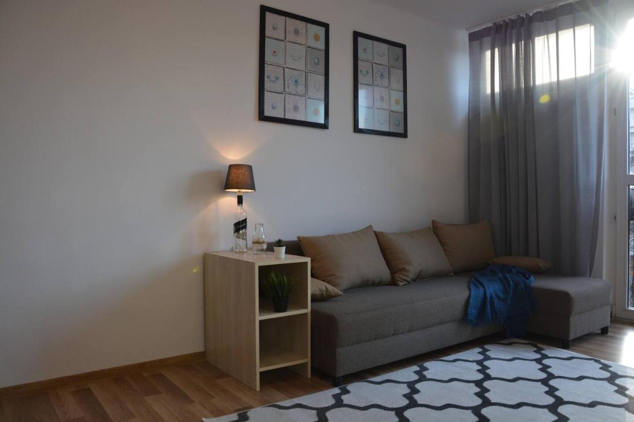 Ohmyhome - Park Mirowski Apartment وارسو المظهر الخارجي الصورة
